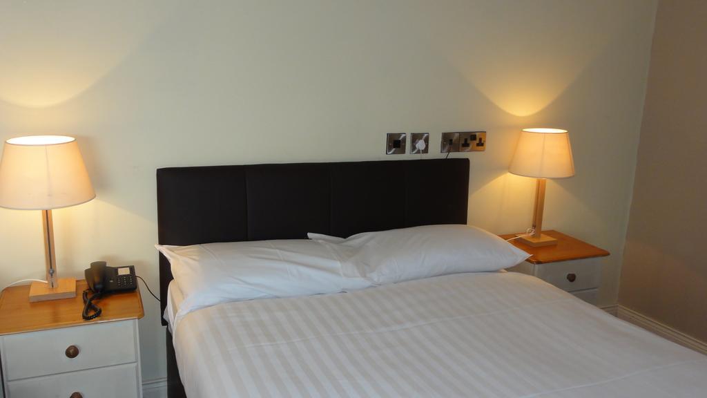 Hannon'S Hotel Roscommon Chambre photo